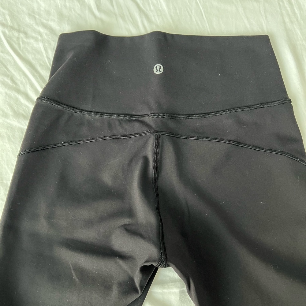 Lululemon 25” leggings (size 6)